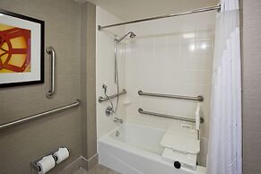 Holiday Inn Express & Suites Bloomington - MPLS Arpt Area W by IHG