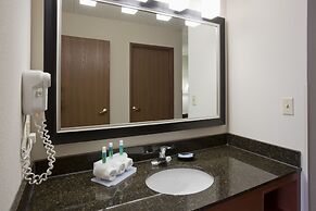 Holiday Inn Express & Suites Bloomington - MPLS Arpt Area W by IHG