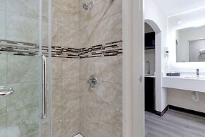 Quality Suites Albuquerque Airport