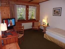 AKZENT Hotel Zur Wasserburg , bed & breakfast