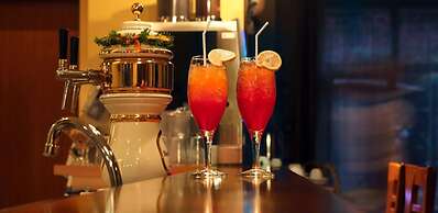 Acron Hotel