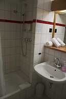 Acron Hotel
