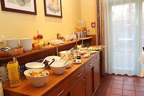 Acron Hotel