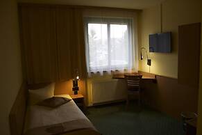 Acron Hotel