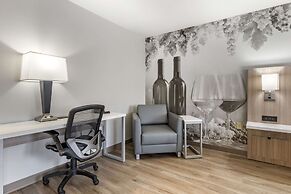 Best Western Plus Vineyard Inn