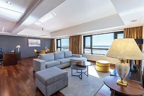 Radisson Montevideo Victoria Plaza Hotel