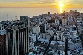 Radisson Montevideo Victoria Plaza Hotel