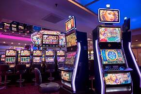 Radisson Montevideo Victoria Plaza Hotel