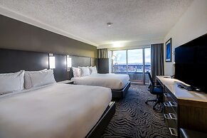 DoubleTree by Hilton Calgary North