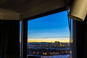 DoubleTree by Hilton Calgary North