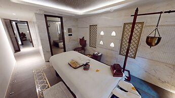 Radisson Blu Hotel & Suites GRT Chennai