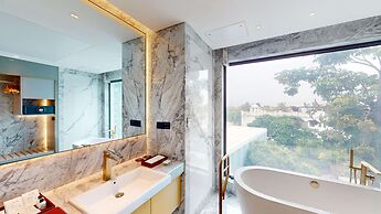 Radisson Blu Hotel & Suites GRT Chennai