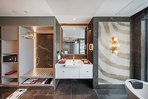 Radisson Blu Hotel & Suites GRT Chennai