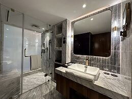 Radisson Blu Hotel & Suites GRT Chennai