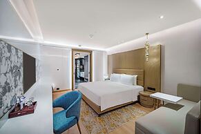 Radisson Blu Hotel & Suites GRT Chennai