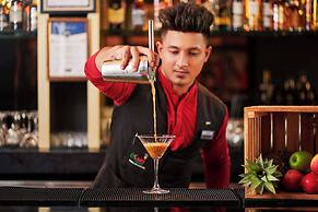 Radisson Blu Hotel & Suites GRT Chennai