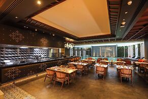 Radisson Blu Hotel & Suites GRT Chennai