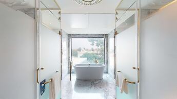 Radisson Blu Hotel & Suites GRT Chennai