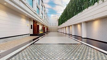 Radisson Blu Hotel & Suites GRT Chennai