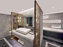 Radisson Blu Hotel & Suites GRT Chennai