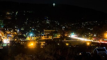 Hotel Bethlehem, A Historic Hotel of America