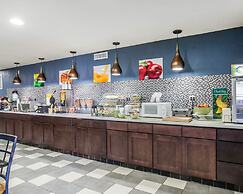 Rodeway Inn & Suites