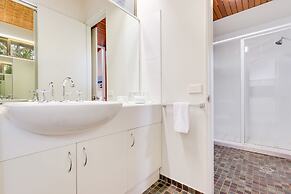 Nautilus Beachfront Villas & Spa