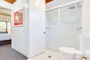 Nautilus Beachfront Villas & Spa