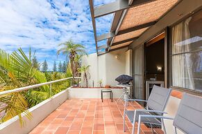 Nautilus Beachfront Villas & Spa