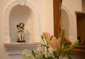 Villa Cheta Hotel & Restaurant