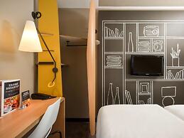 ibis Charleroi Airport Brussels South