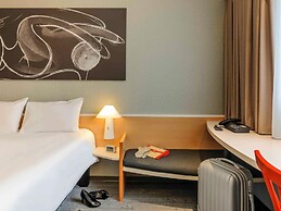ibis Luebeck