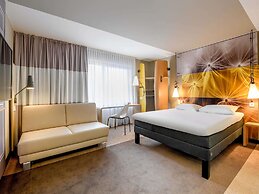 ibis Luebeck