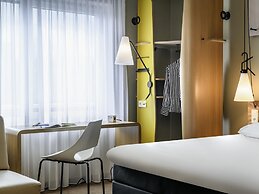 ibis Luebeck