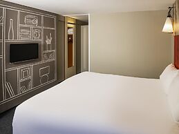 ibis Plymouth
