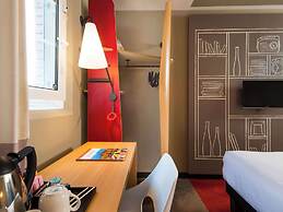 ibis Sheffield City