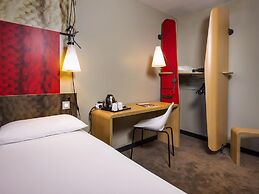 ibis Sheffield City