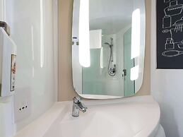 ibis Sheffield City