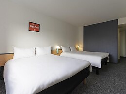 ibis Paris Pantin Eglise