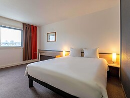 ibis Paris Pantin Eglise