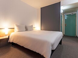ibis Paris Pantin Eglise