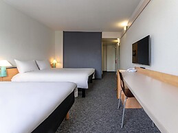ibis Paris Pantin Eglise