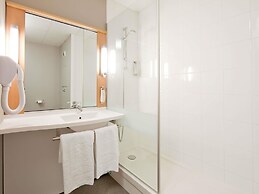 ibis Paris Pantin Eglise