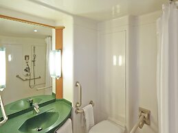 ibis London Thurrock M25