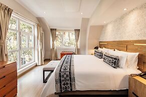 Hotel Portón de la Cabrera