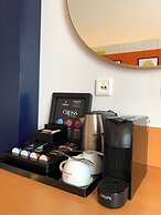 voco Dusseldorf Seestern by IHG