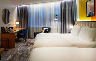 voco Dusseldorf Seestern by IHG