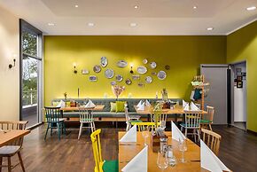 Vienna House Easy by Wyndham Wuppertal