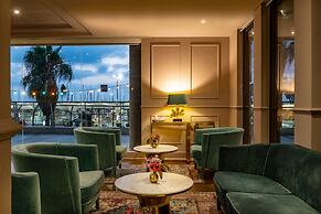 Leonardo Gordon Beach