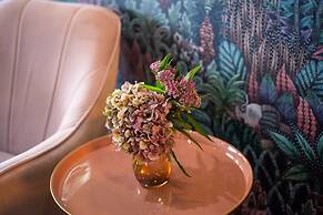 Leonardo Gordon Beach